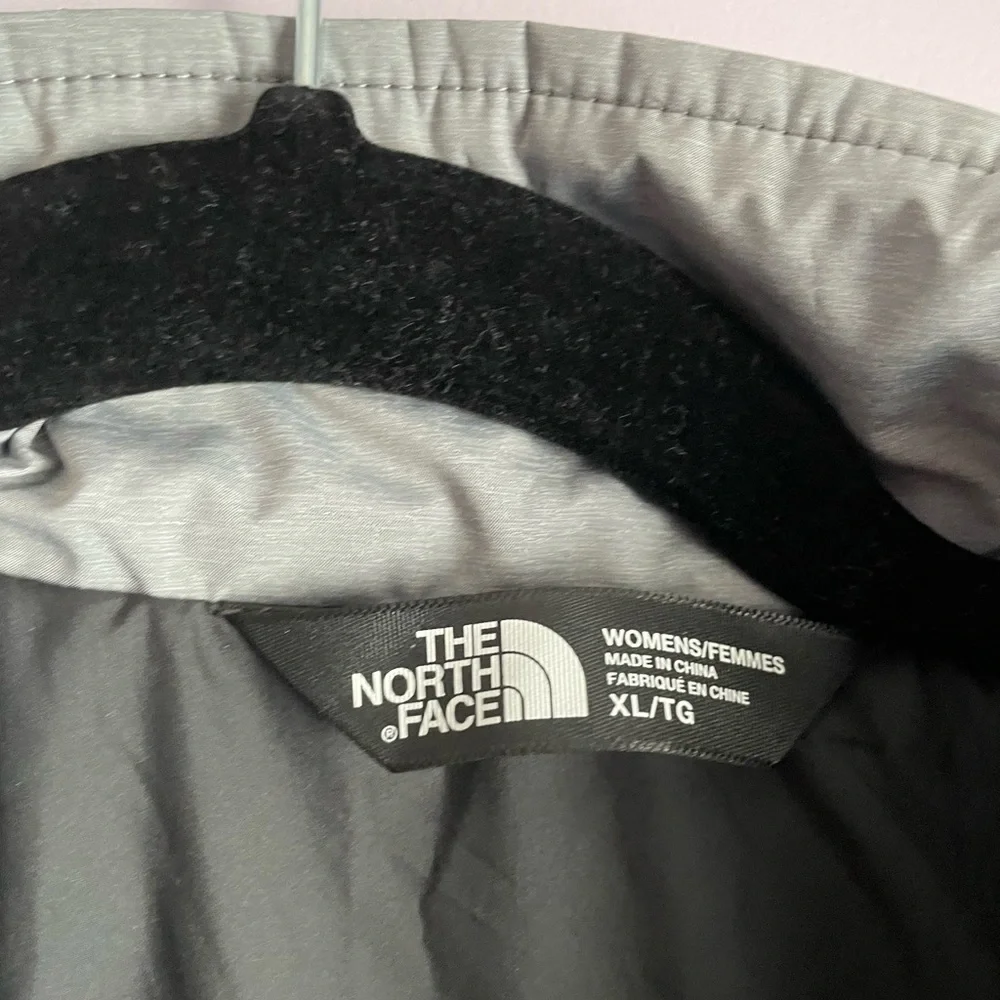 The North Face Women’s Bombay Jacket - Brand New size XL - Picture 4 of 4